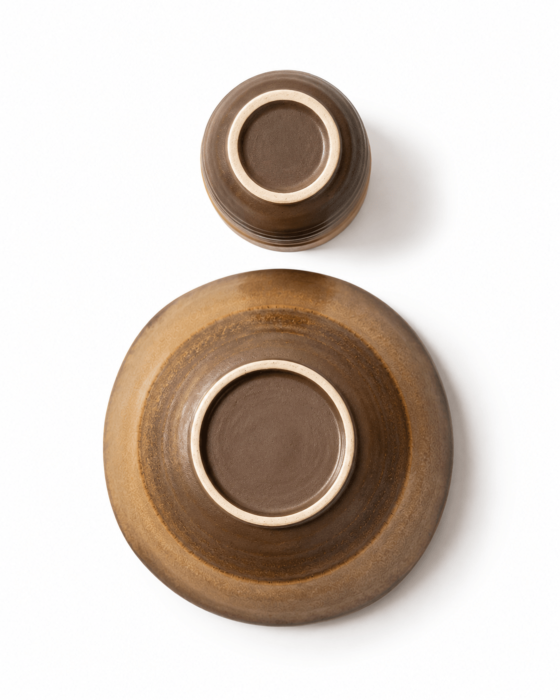 handmade-ceramic-cup-bowl-bottom-view-foot-rings