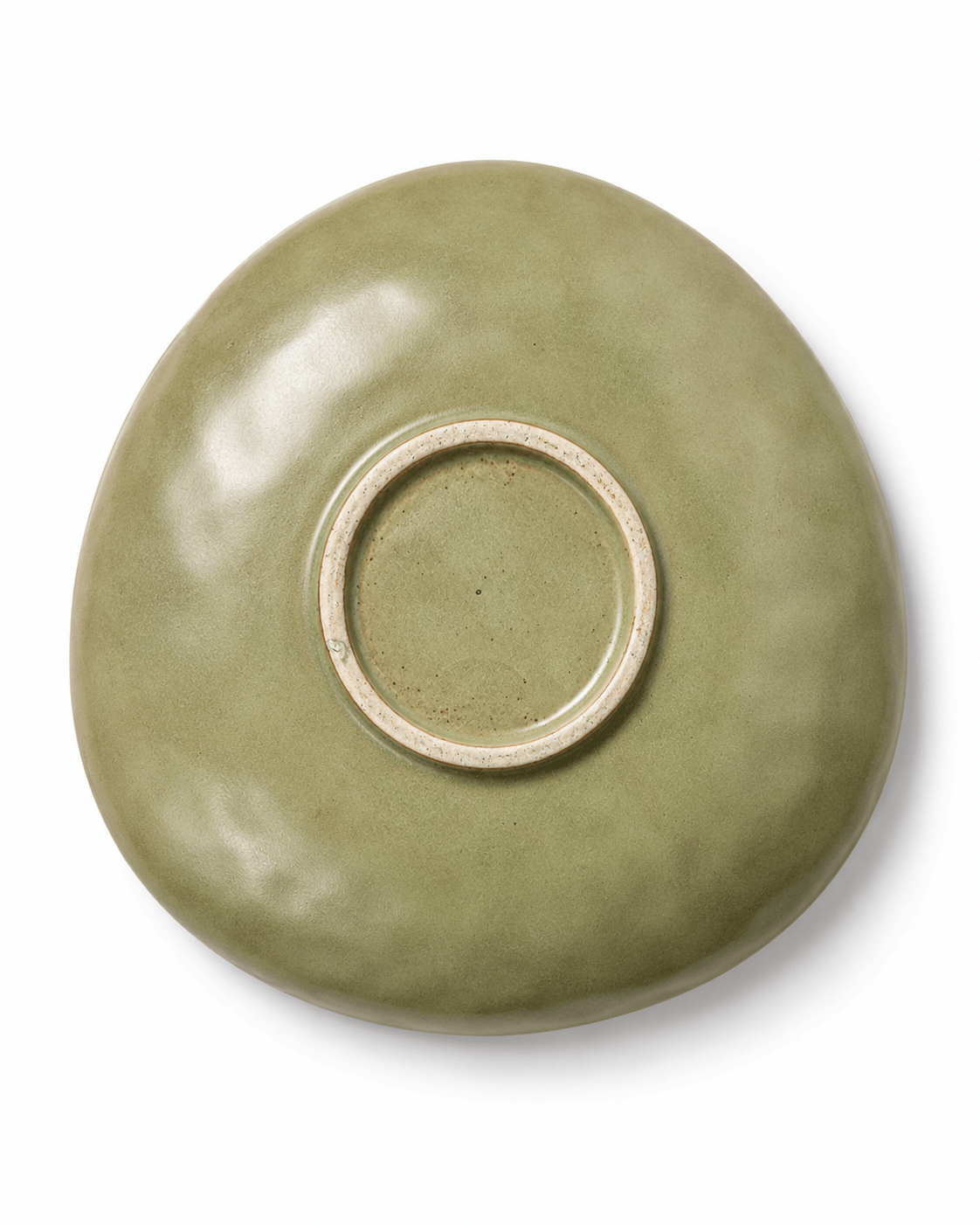 handmade-green-ceramic-pasta-bowl-bottom-view-foot-ring