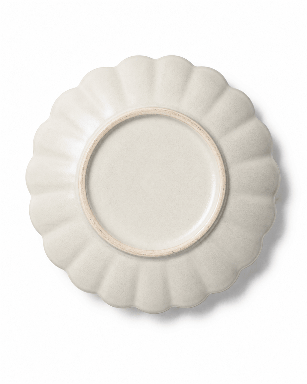 Handmade Off-White Scalloped Ceramic Dinnerware Set