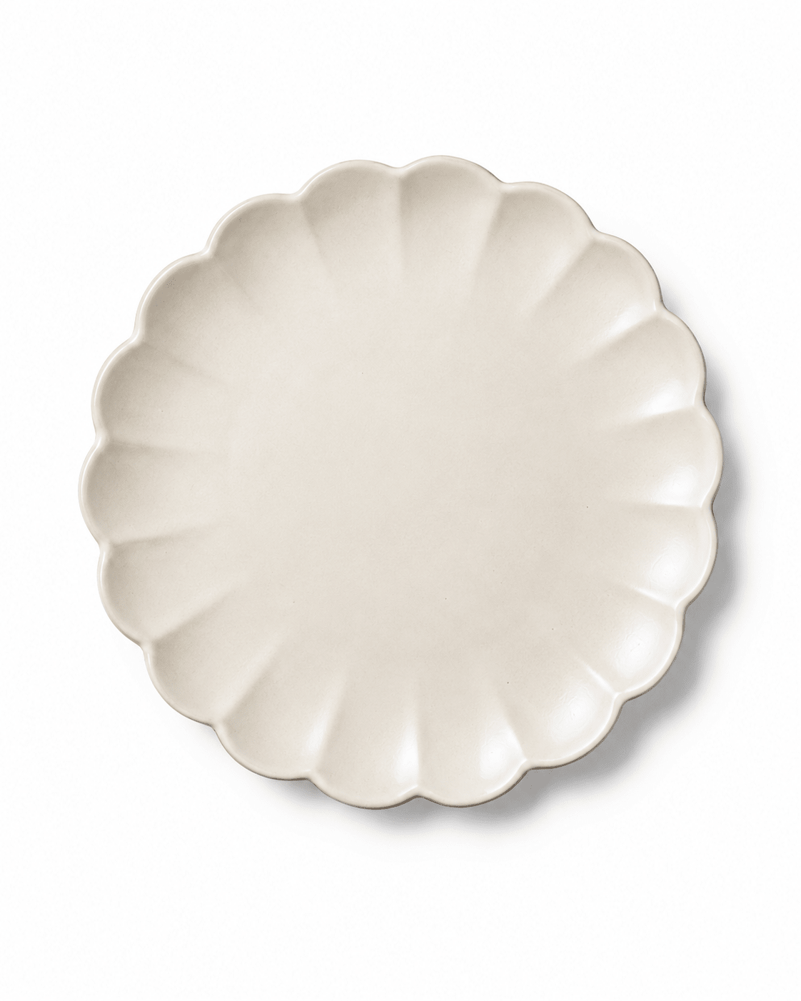 Handmade Off-White Scalloped Ceramic Dinnerware Set Secondary image