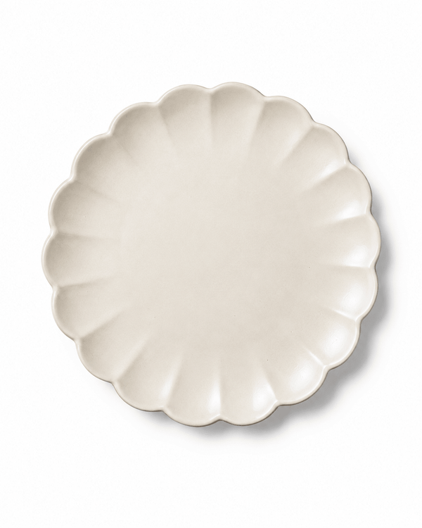 Handmade Off-White Scalloped Ceramic Dinnerware Set