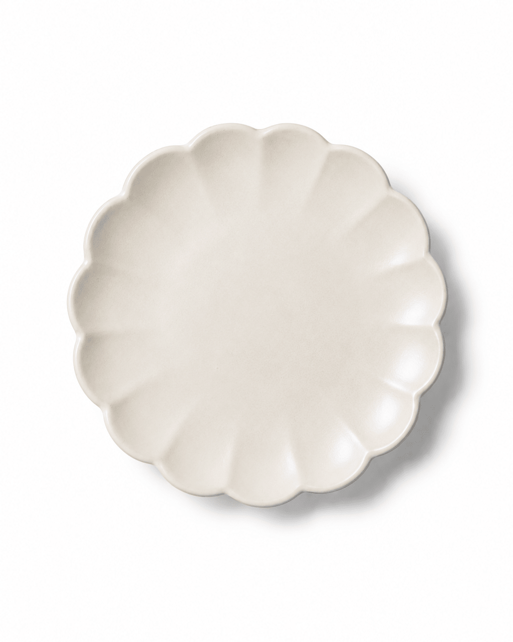 Handmade Off-White Scalloped Ceramic Dinnerware Set