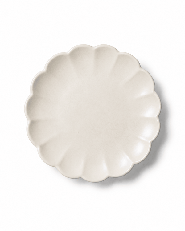 Handmade Off-White Scalloped Ceramic Dinnerware Set